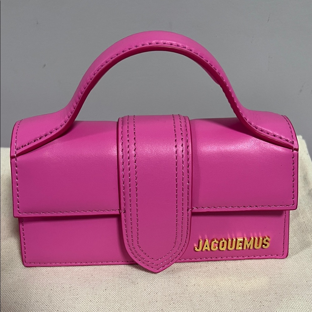 Jacquemus Vibrant Pink Mini Bag! Le Bambino in Neon Pink.